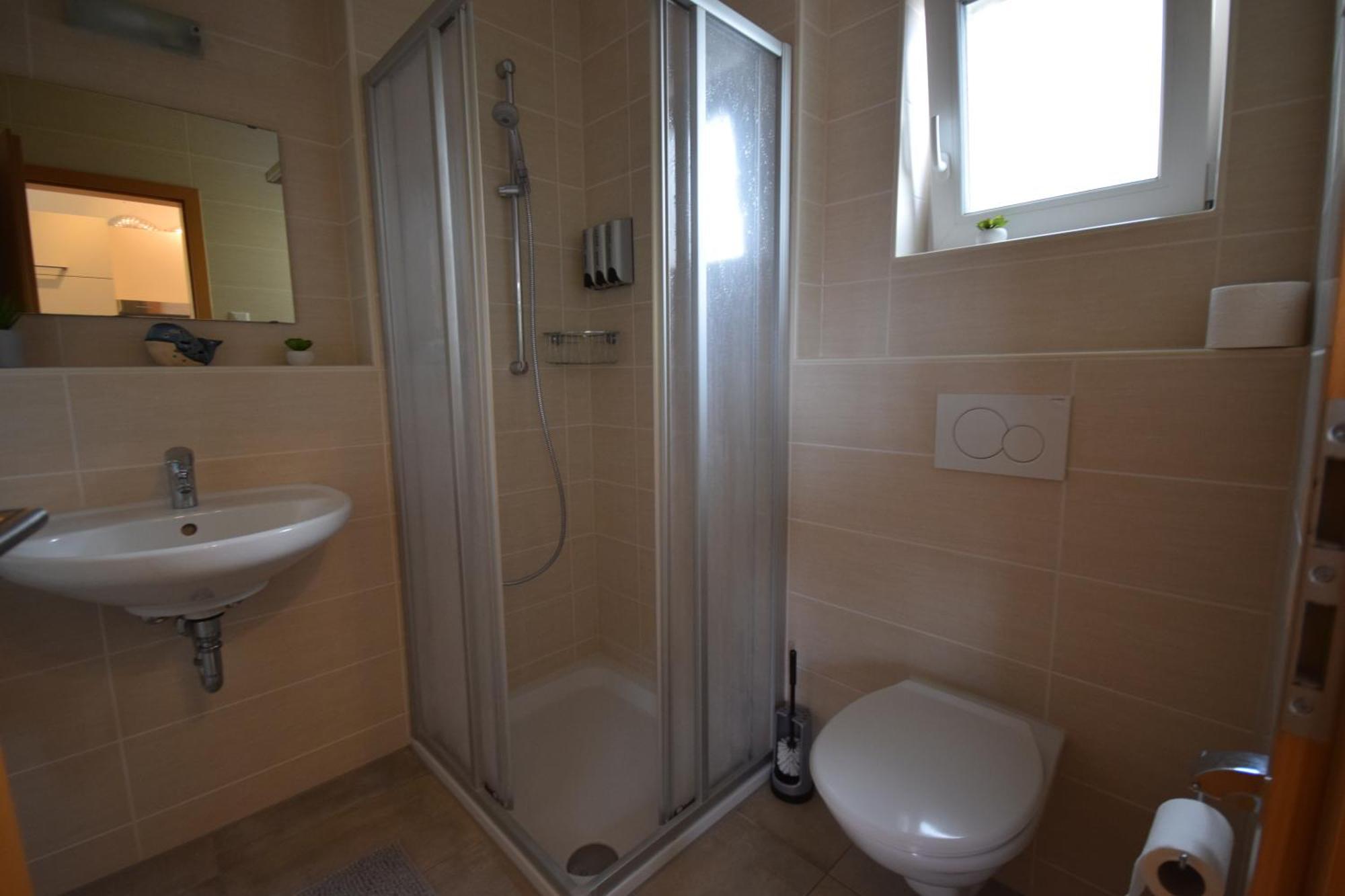 Nestwerk Komfort R23-12 - Balkon, Arbeitsplatz & Zentrumsnah Biberach an der Riß Eksteriør billede