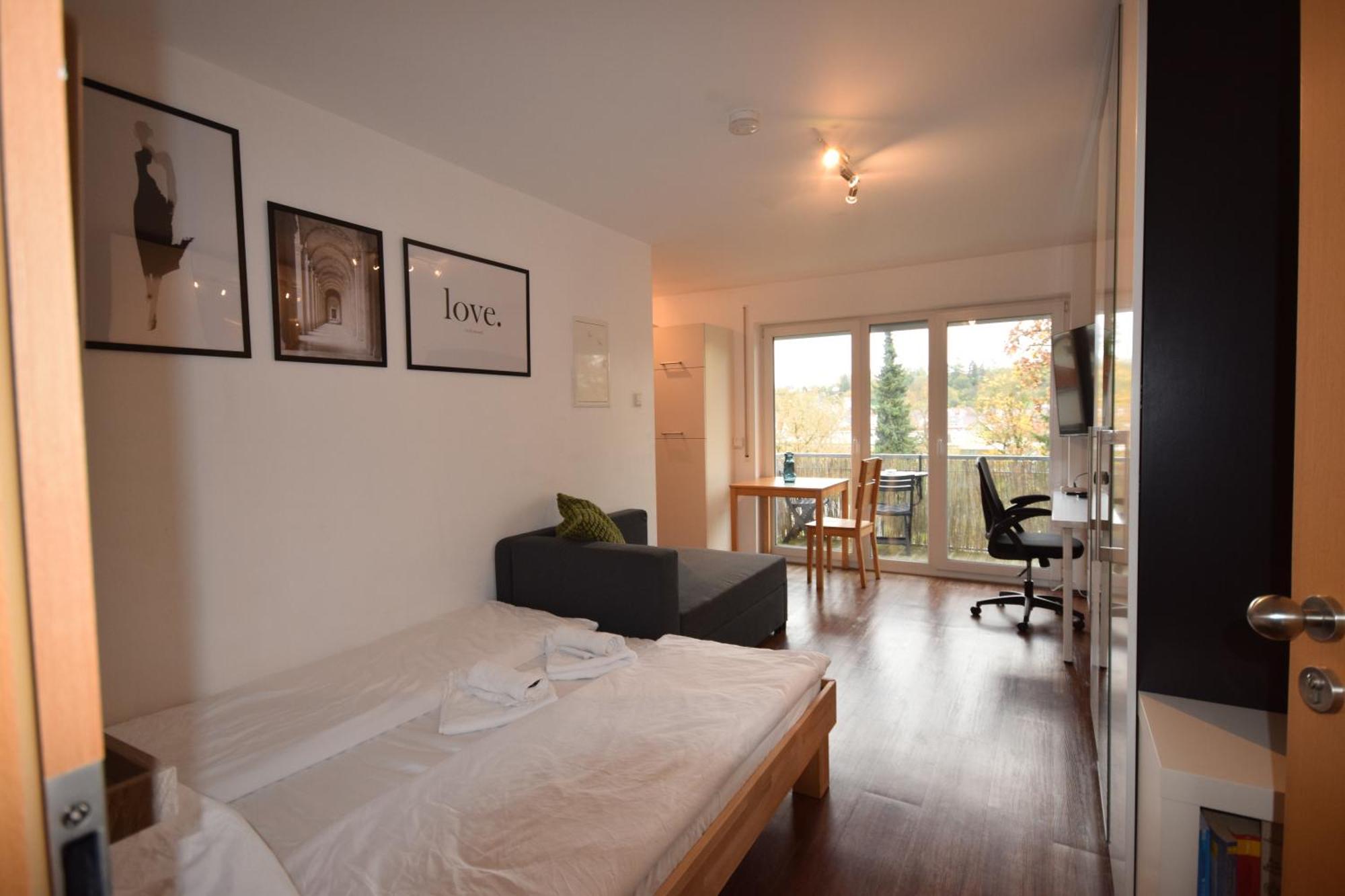 Nestwerk Komfort R23-12 - Balkon, Arbeitsplatz & Zentrumsnah Biberach an der Riß Eksteriør billede
