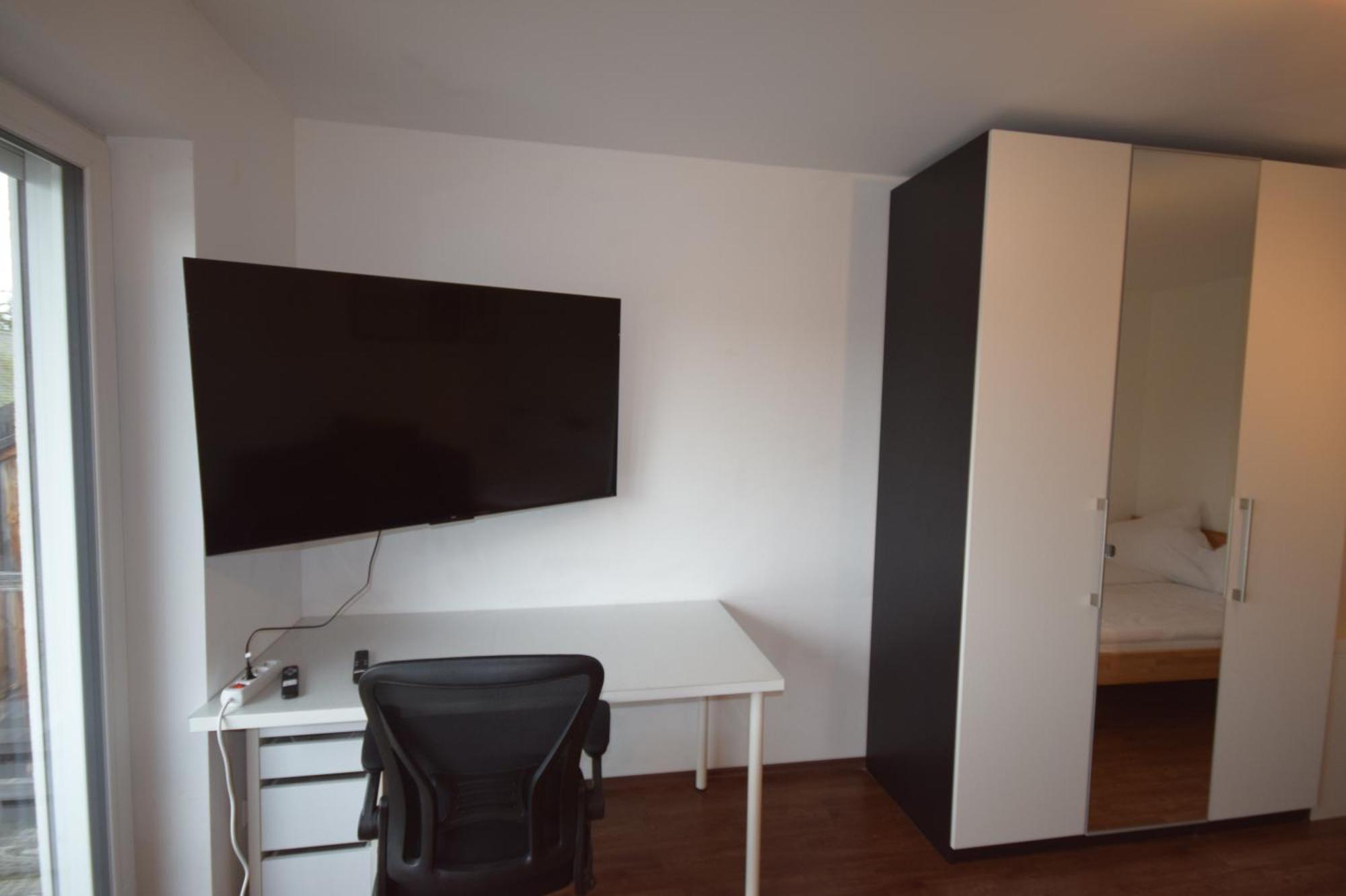 Nestwerk Komfort R23-12 - Balkon, Arbeitsplatz & Zentrumsnah Biberach an der Riß Eksteriør billede